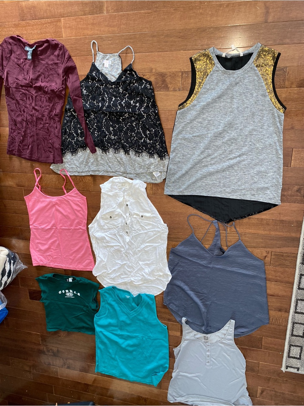 Assorted women’s clothing size S